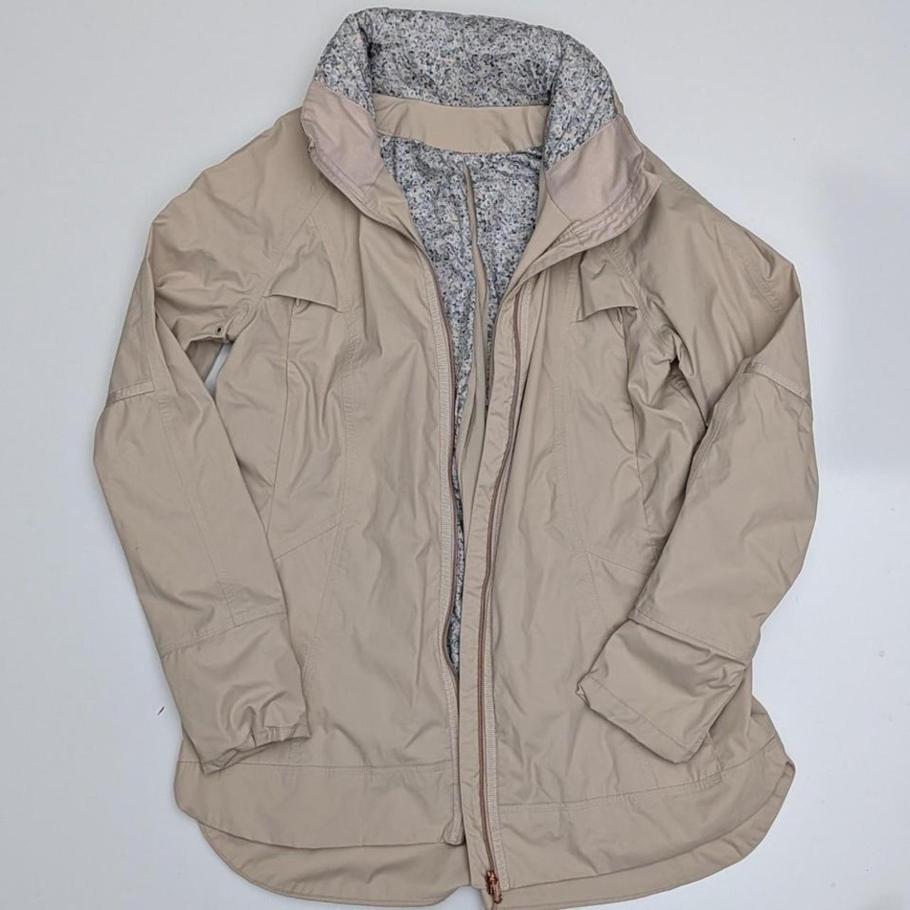 Lululemon "Fo Drizzle" Rain jacket